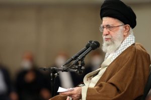 جمعی از معلمان و فرهنگیان با رهبر انقلاب دیدار میکنند