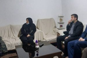 بازدید مدیرکل بهزیستی گیلان از خانواده دارای فرزند سه قلو در شهرستان رشت