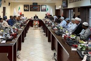 پیرغلامان حسینی با جامعه دانشگاهی گیلان دیدار و گفتگو کردند