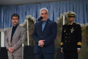 حضور نیروی دریایی ارتش و سپاه در خلیج فارس و دریای خزر مقتدرانه است