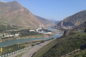 پیشرفت پل بزرگ سفیدرود بین منجیل و طارم به ۸۵ درصد رسید