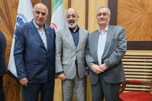 در شرایط کنونی، توسعه پیوندهای اقتصادی با کشورهای همسایه بهترین روش تقابل با اثرات مخرب فشار تحریم ها می باشد