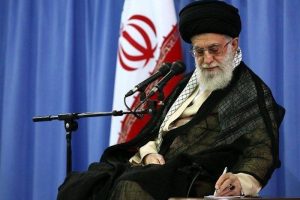 احمدیان و شمخانی به عنوان نمایندگان رهبری در شورای دفاع منصوب شدند
