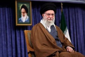 رهبر انقلاب اسلامی: ملت ایران زیر بار تحمیل و زورگویی آمریکا نخواهد رفت