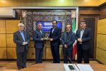 پس از سالها انتظار؛رویایی که به حقیقت پیوست، سرمایه گذاری بخش خصوصی در تالاب گردشگری عینک/انعقاد قرارداد سرمایه گذاری ساخت، مالکیت و بهره‌برداری از “کشتی مهتاب” و “قایق آبی” در پهنه آبی تالاب عینک /شوقی:پروژه‌های گردشگری می‌تواند به‌عنوان محرکی برای رونق گردشگری شهری و تقویت اقتصاد محلی عمل کند