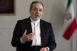 عراقچی: در خصوص موشکهایمان مذاکره نمی‌کنیم