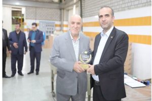 حضور مدیر عامل منطقه آزاد انزلی در شرکت گلمر خزر؛ تاکید بر نقش کارگران در توسعه صنعتی