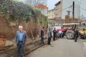 بازدید مدیریت مخابرات شهرستان رشت از اجرای پروژه فیبرنوری در بلوار آیت الله احسانبخش 