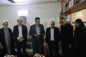 دیدار با خانواده شهید سرافراز ناو دنا محمدرضا حسین‌پور در لاهیجان