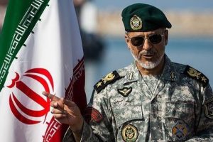 دریادار سیاری: لازم باشد بازهم به شناورهای دشمن ضربه می‌زنیم