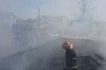 آتش سوزی ۷ مکان تجاری در پیربازار
