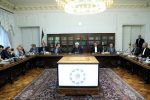 جهانگیری: نرخ دلار از فردا ۴۲۰۰ تومان است