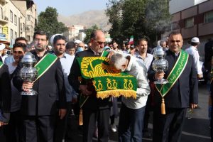 برق پیشانی زائران حرم تا حرم در شمیران چشم دشمنان را کور کرد